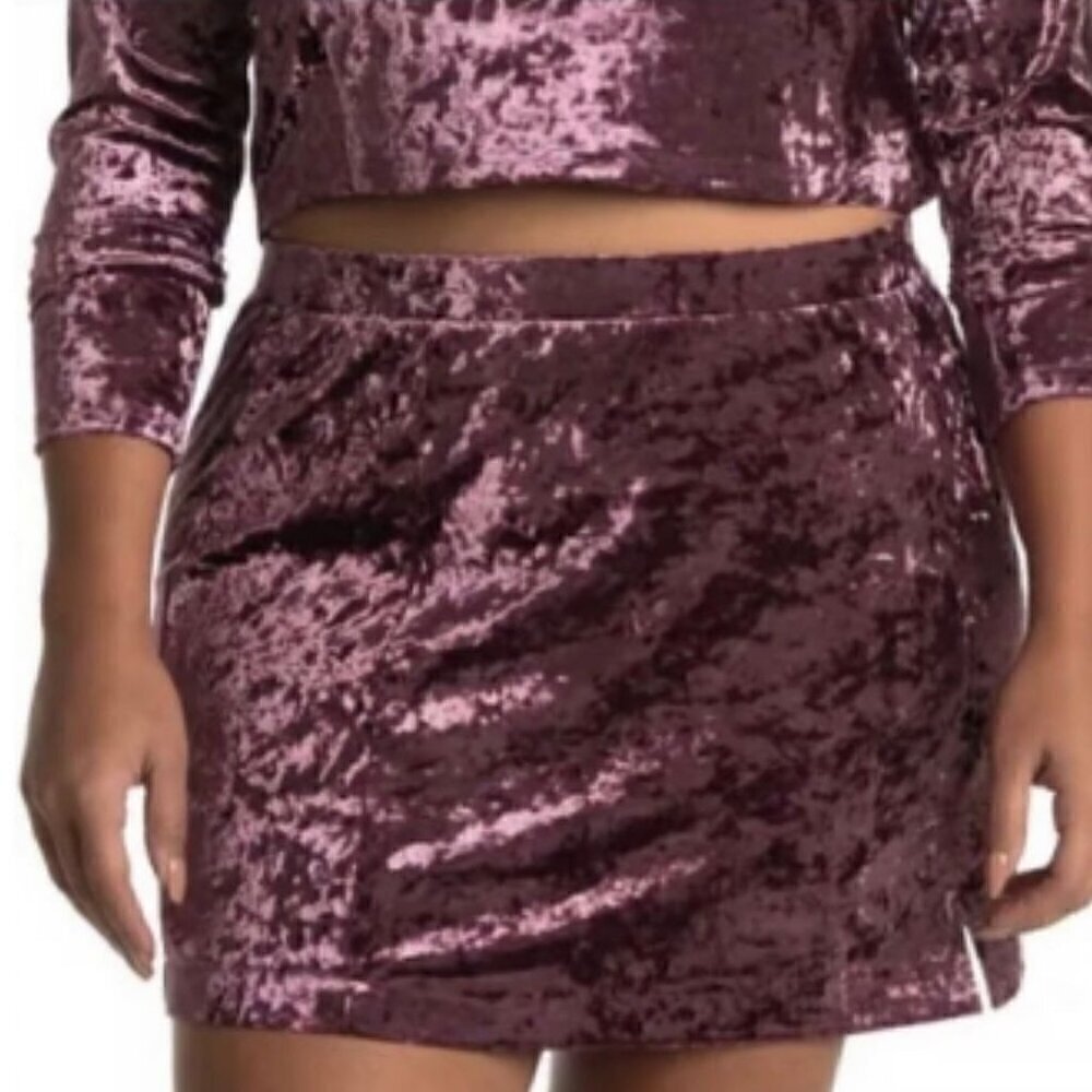 NEW Abound by Nordstrom Velvet Pull-on Mini Skirt with Slit - Large